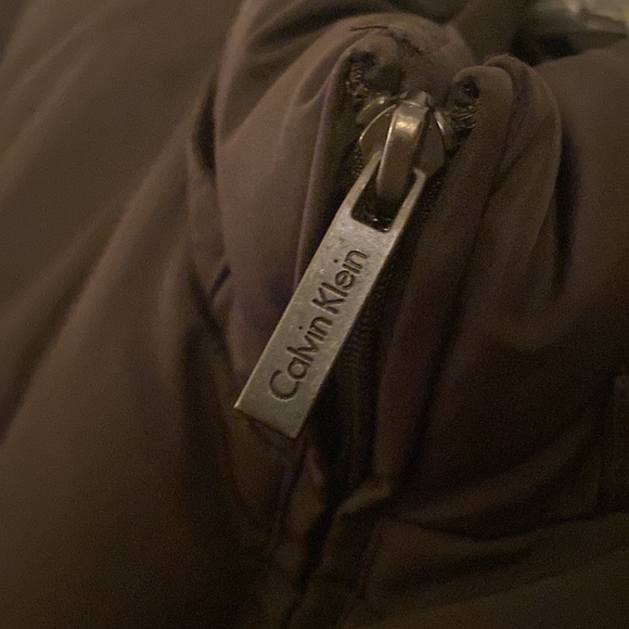 🌆 Calvin Klein Brown Puffer Winter Jacket  🌆 - Picture 3 of 7